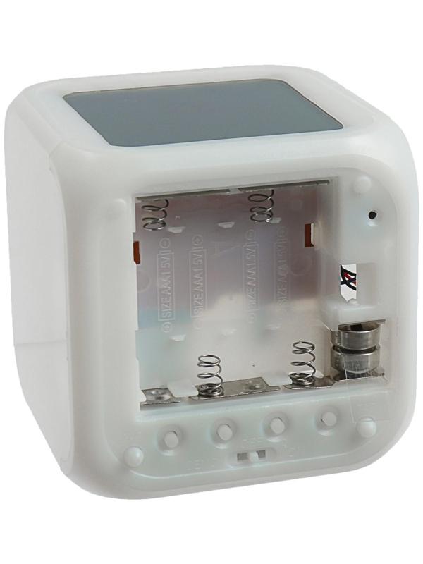 Будильник Luazon LB-03, дата, температура, белый