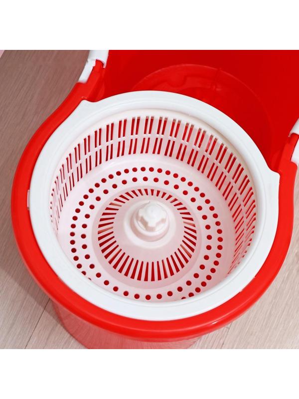 Швабра с отжимом и ведро на колёсиках с пластиковой центрифугой Доляна, 14 л, швабра, запасная насадка из микрофибры, цвет МИКС