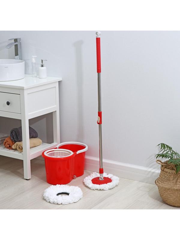 Швабра с отжимом и ведро на колёсиках с пластиковой центрифугой Доляна, 14 л, швабра, запасная насадка из микрофибры, цвет МИКС