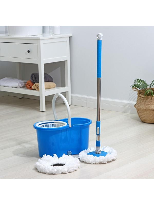 Швабра с отжимом и ведро на колёсиках с пластиковой центрифугой Доляна, 14 л, швабра, запасная насадка из микрофибры, цвет МИКС