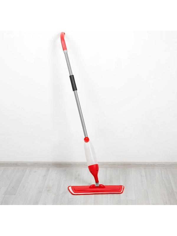 Швабра для мытья пола с распылителем Доляна, насадка из микрофибры 40×14 см, металлическая ручка 118 см, цвет МИКС