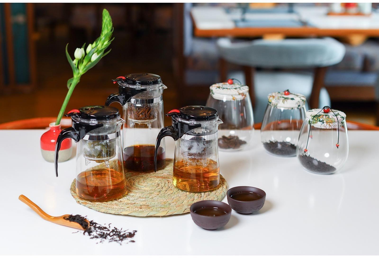 Чайник стеклянный заварочный Magistro «Мантана», 900 мл, с пластиковым ситом