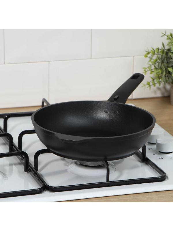 Сковорода «Традиция», d=22 см, съёмная ручка, антипригарное покрытие, цвет чёрный