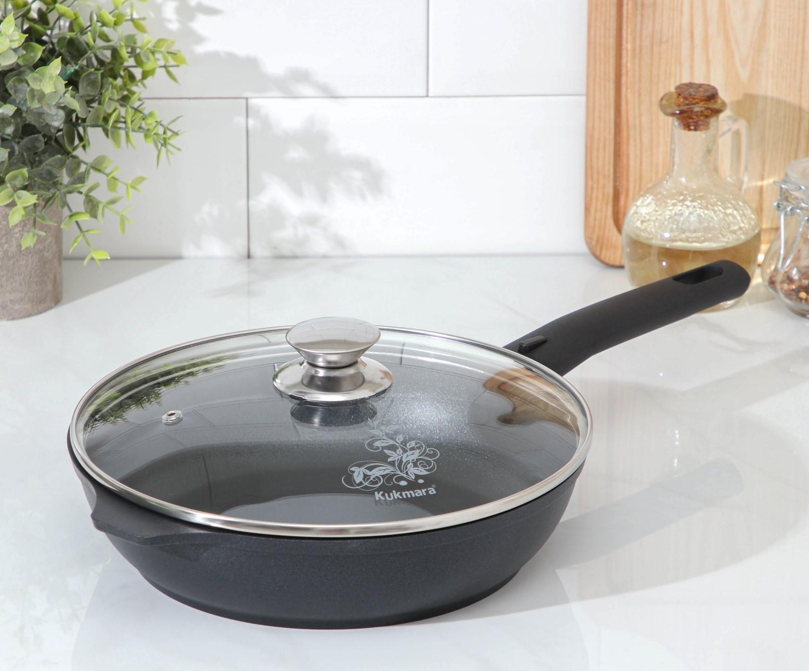 Сковорода «Традиция», d=24 см, стеклянная крышка, съёмная ручка, антипригарное покрытие, цвет чёрный