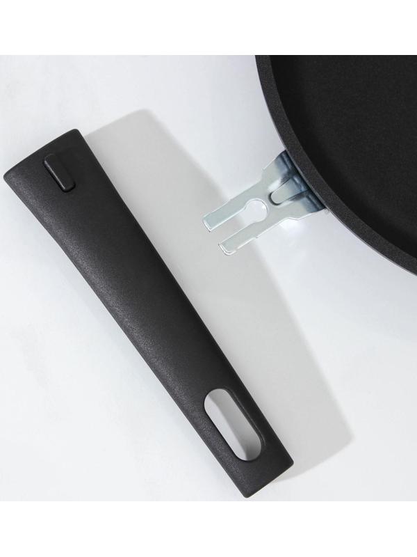 Сковорода «Традиция», d=26 см, стеклянная крышка, съёмная ручка, антипригарное покрытие, цвет чёрный