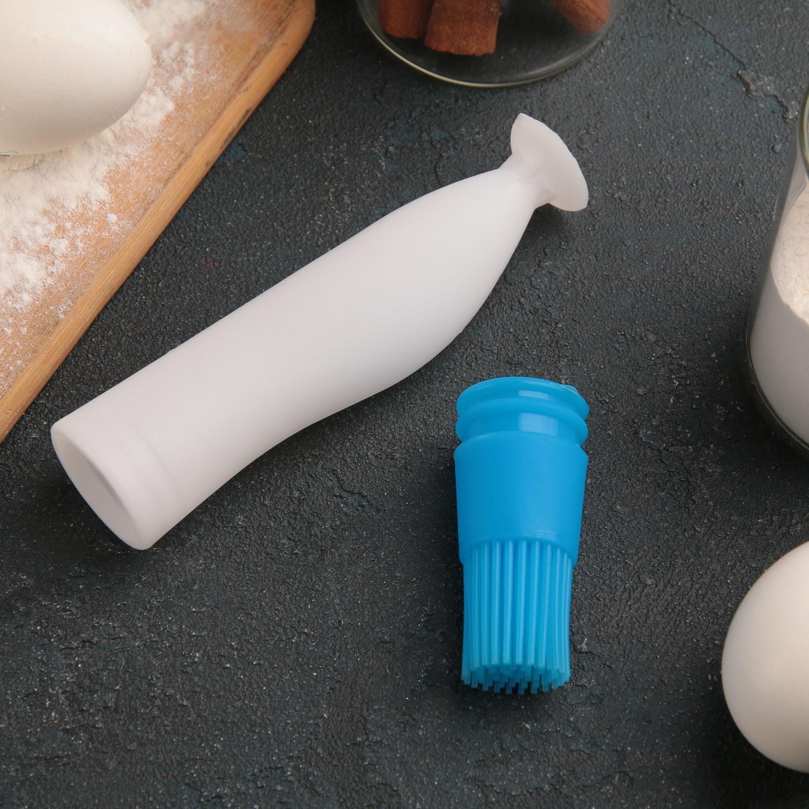 Кисть с резервуаром для масла Доляна «Фобос», 17 см, цвет МИКС