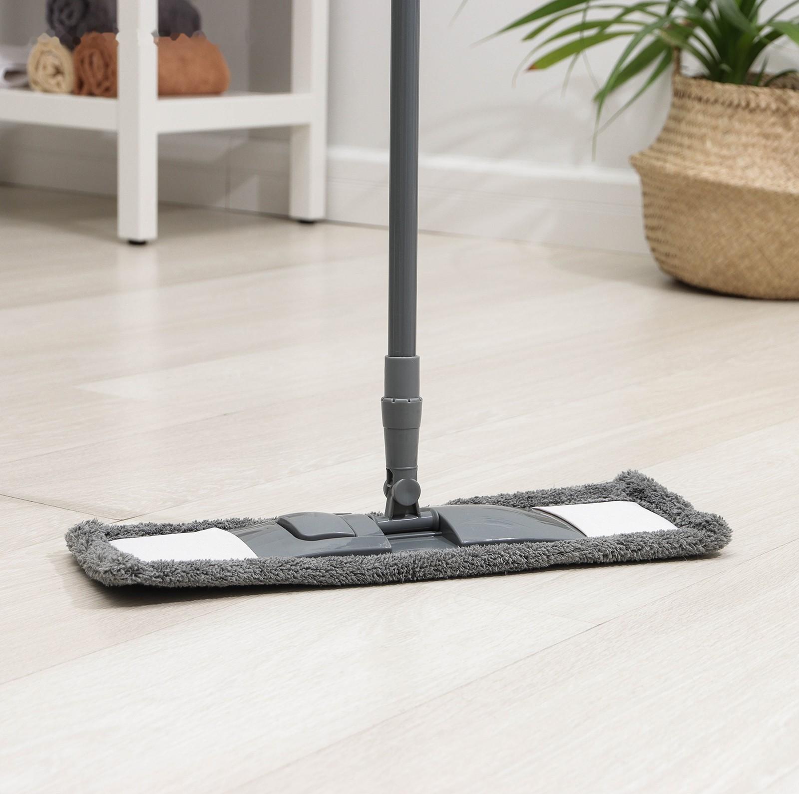 Швабра для мытья пола плоская Доляна, насадка из микрофибры 43×14 см, телескопическая ручка 80-120 см