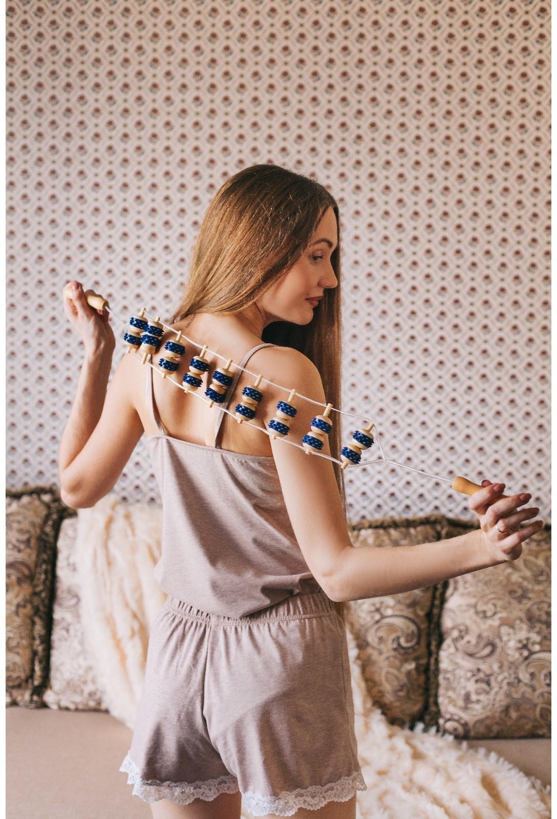 Массажёр-лента для спины, 9 звеньев, деревянный, с шипами, 84 × 7,5 × 3 см