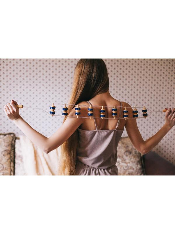 Массажёр-лента для спины, 9 звеньев, деревянный, с шипами, 84 × 7,5 × 3 см