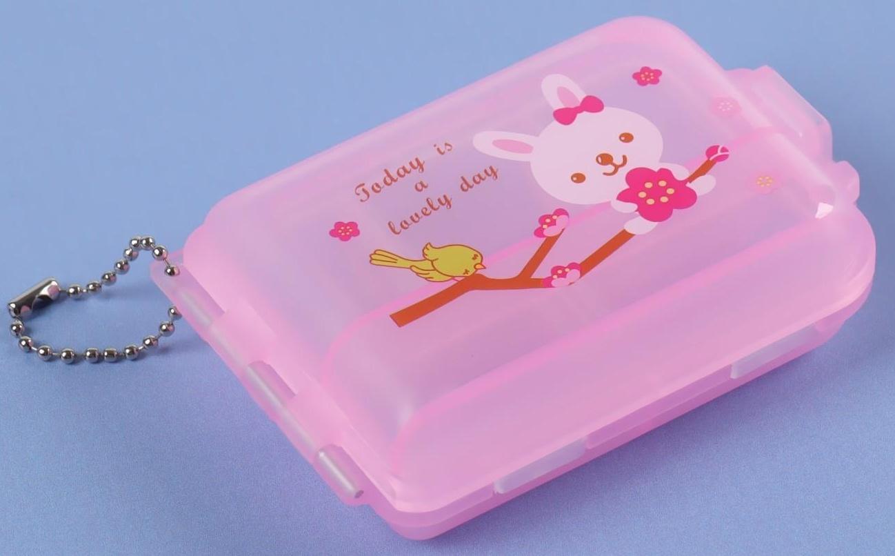 Таблетница с цепочкой, 7 секций, цвет МИКС