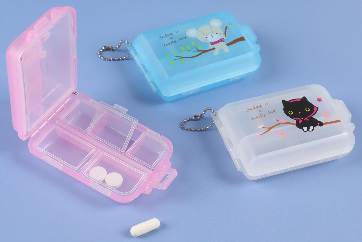 Таблетница с цепочкой, 7 секций, цвет МИКС