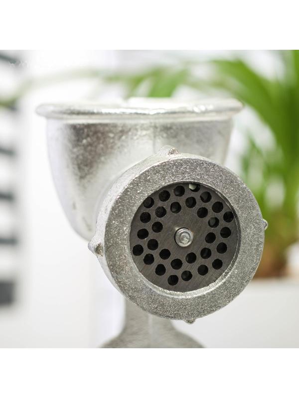 Мясорубка ручная «Уралочка», чугунная