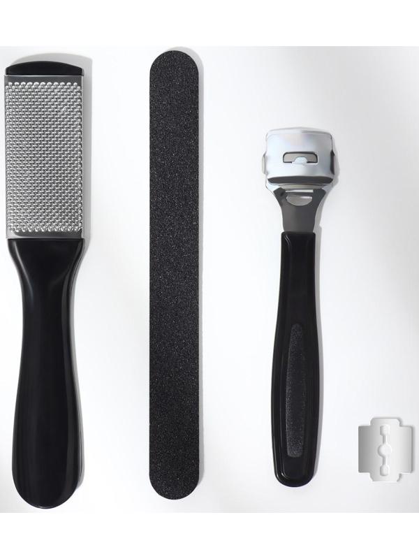 Набор для педикюра, 4 предмета, на блистере, цвет чёрный