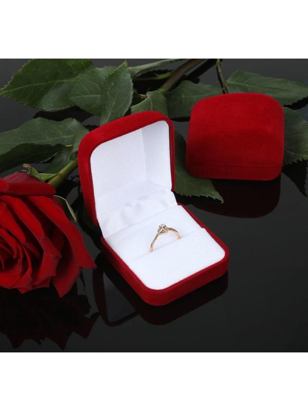 Футляр бархатный под кольцо 