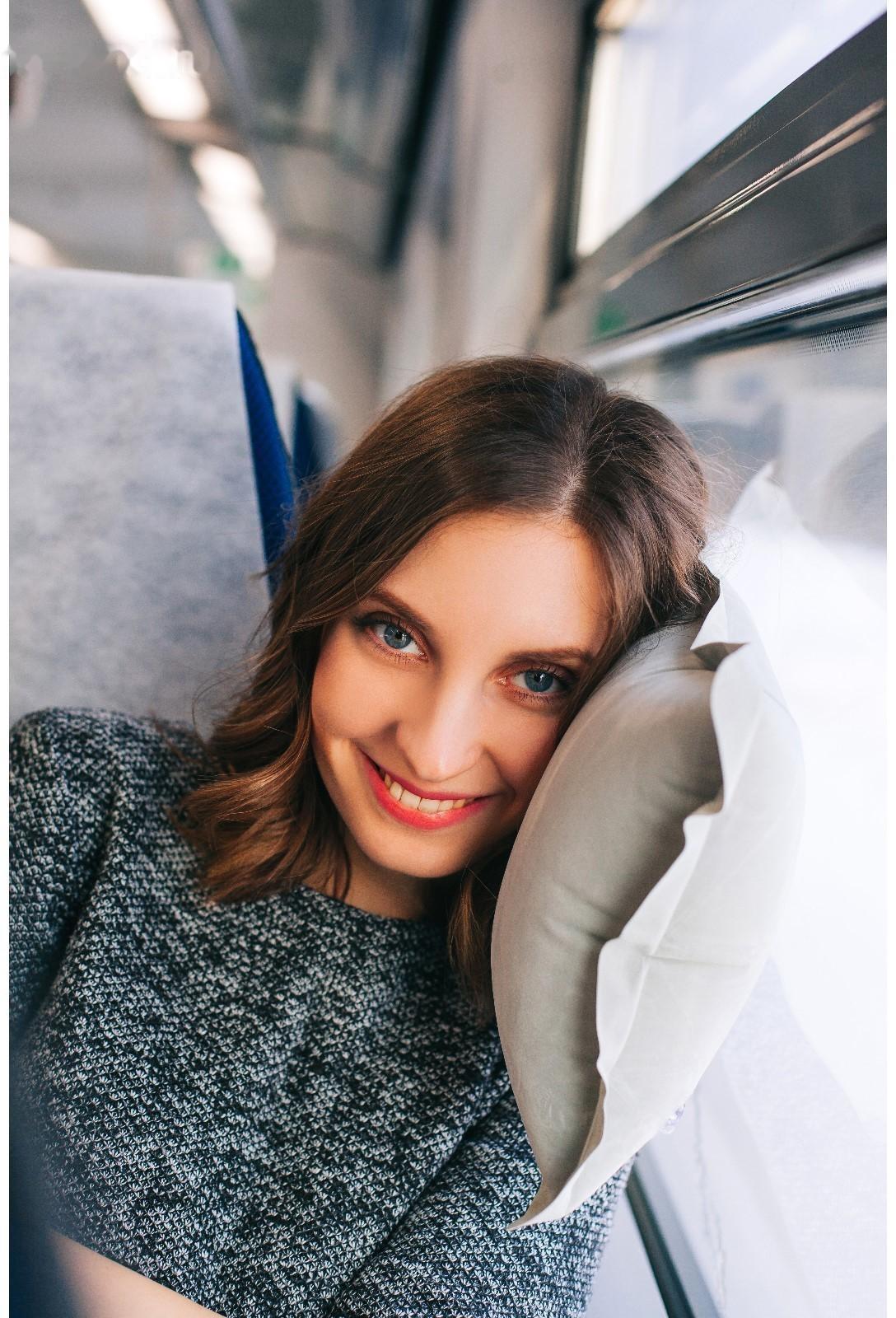 Подушка дорожная, надувная, 24 × 37 см, цвет МИКС