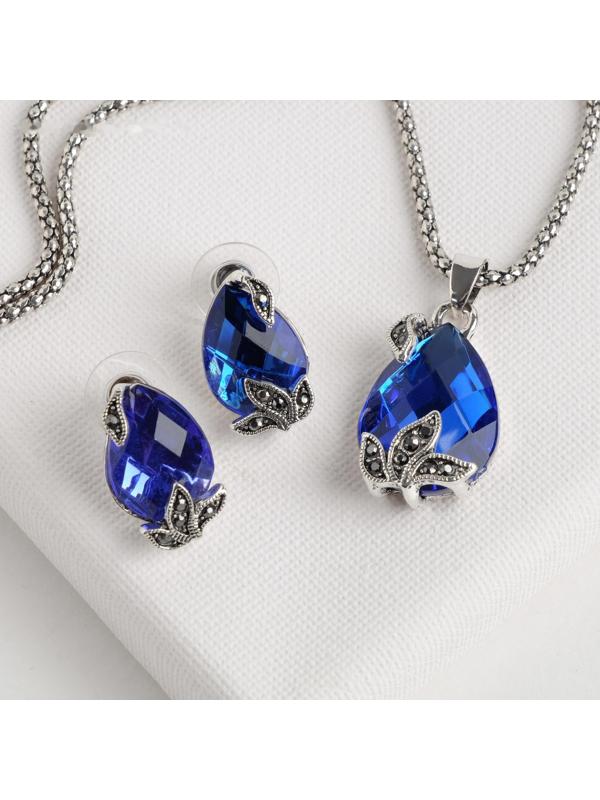 Гарнитур 2 предмета: серьги, кулон 