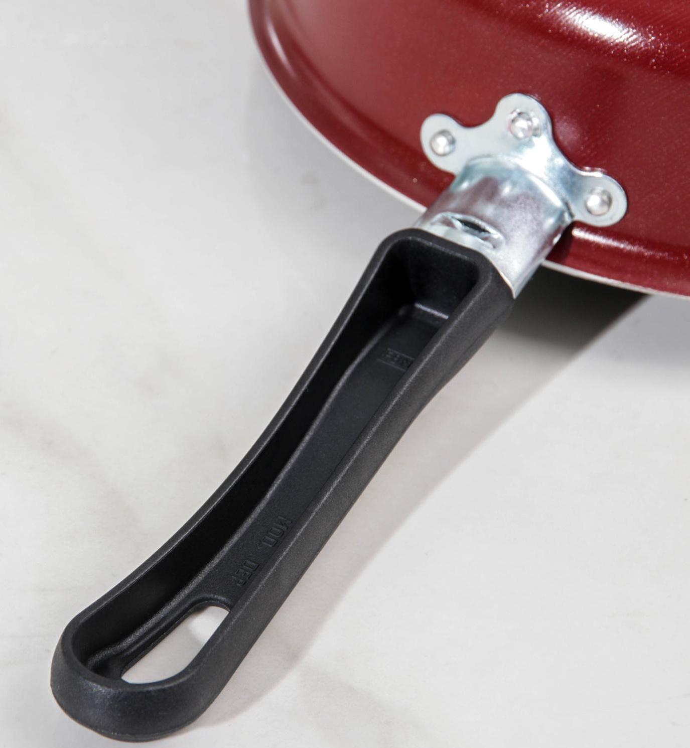 Сотейник «Эксперт», 1,7 л, d=20 см, пластиковая ручка, стеклянная крышка, антипригарное покрытие, цвет бордовый