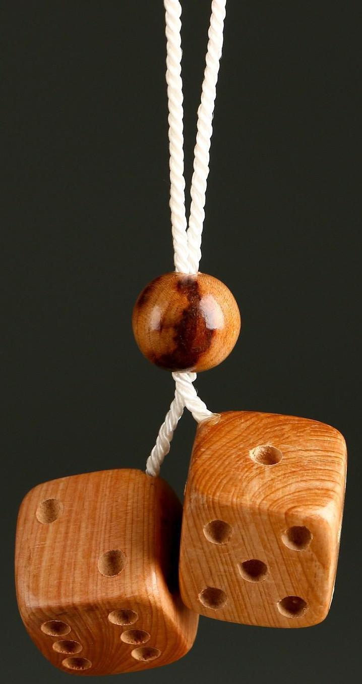 Подвеска в автомобиль «Кубики», 2,5- 3см, можжевельник