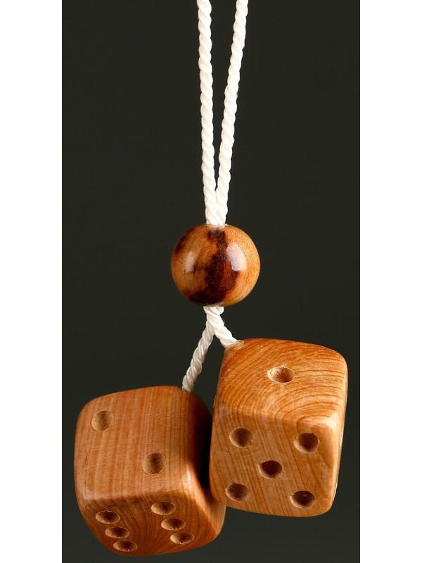 Подвеска в автомобиль «Кубики», 2,5- 3см, можжевельник