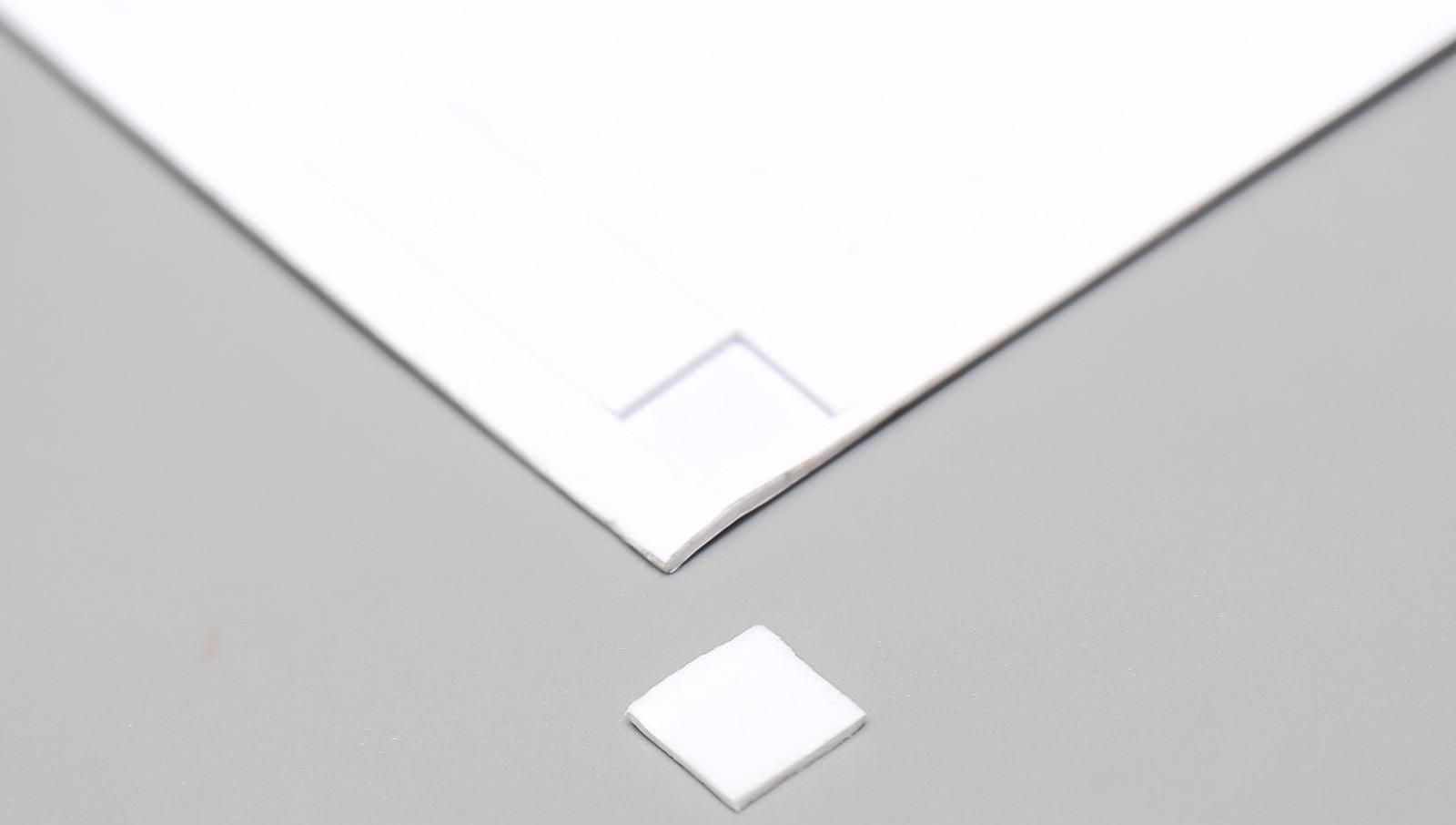 Клейкая лента двухсторонняя 