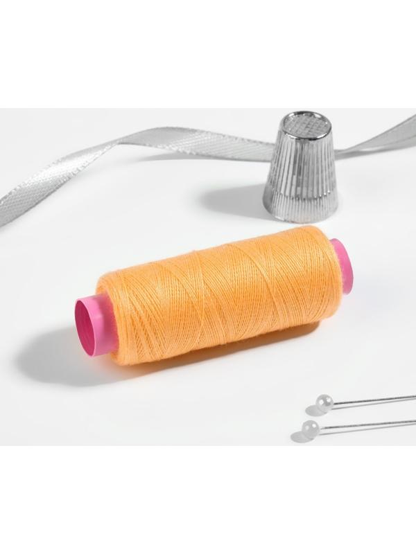 Нитки 40/2, 200 м, цвет бледно-жёлтый