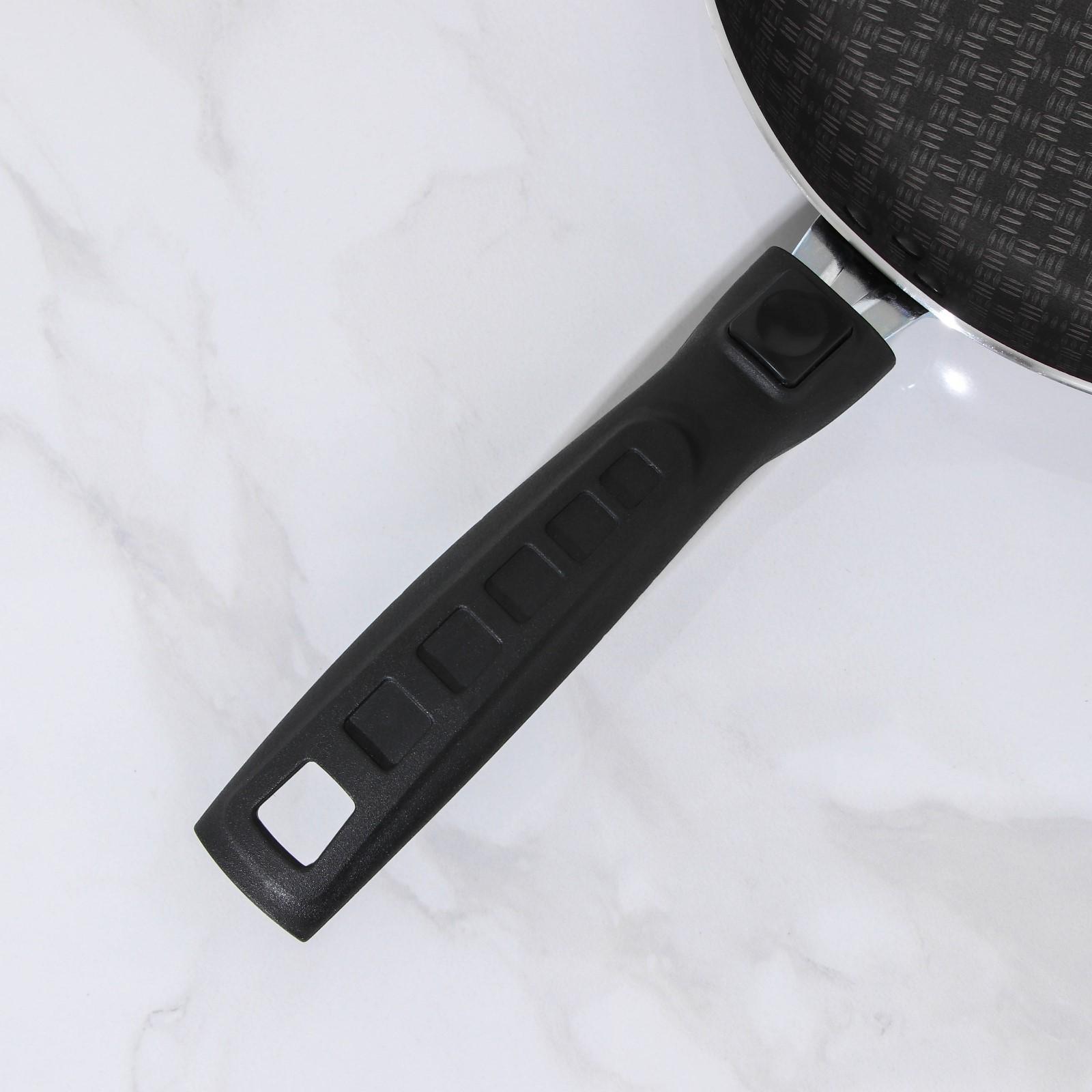 Сковорода «Хозяюшка», d=24 см, съёмная ручка, стеклянная крышка, антипригарное покрытие, цвет бордовый