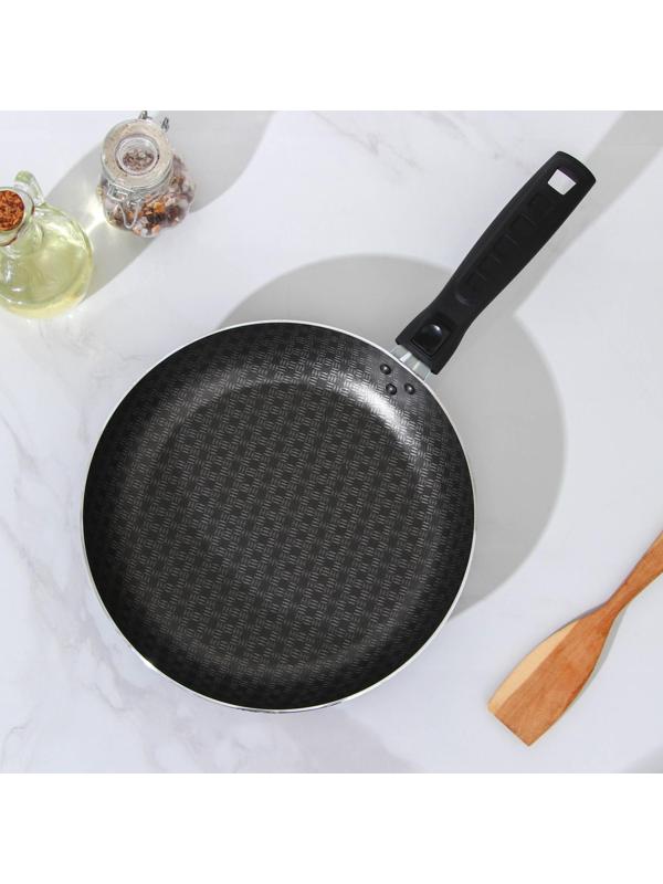 Сковорода «Хозяюшка», d=24 см, съёмная ручка, стеклянная крышка, антипригарное покрытие, цвет бордовый