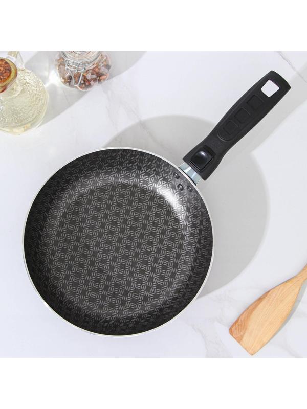 Сковорода «Хозяюшка», d=20 см, съёмная ручка, стеклянная крышка, антипригарное покрытие, цвет бордовый