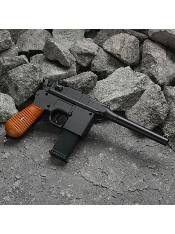 Пистолет страйкбольный 