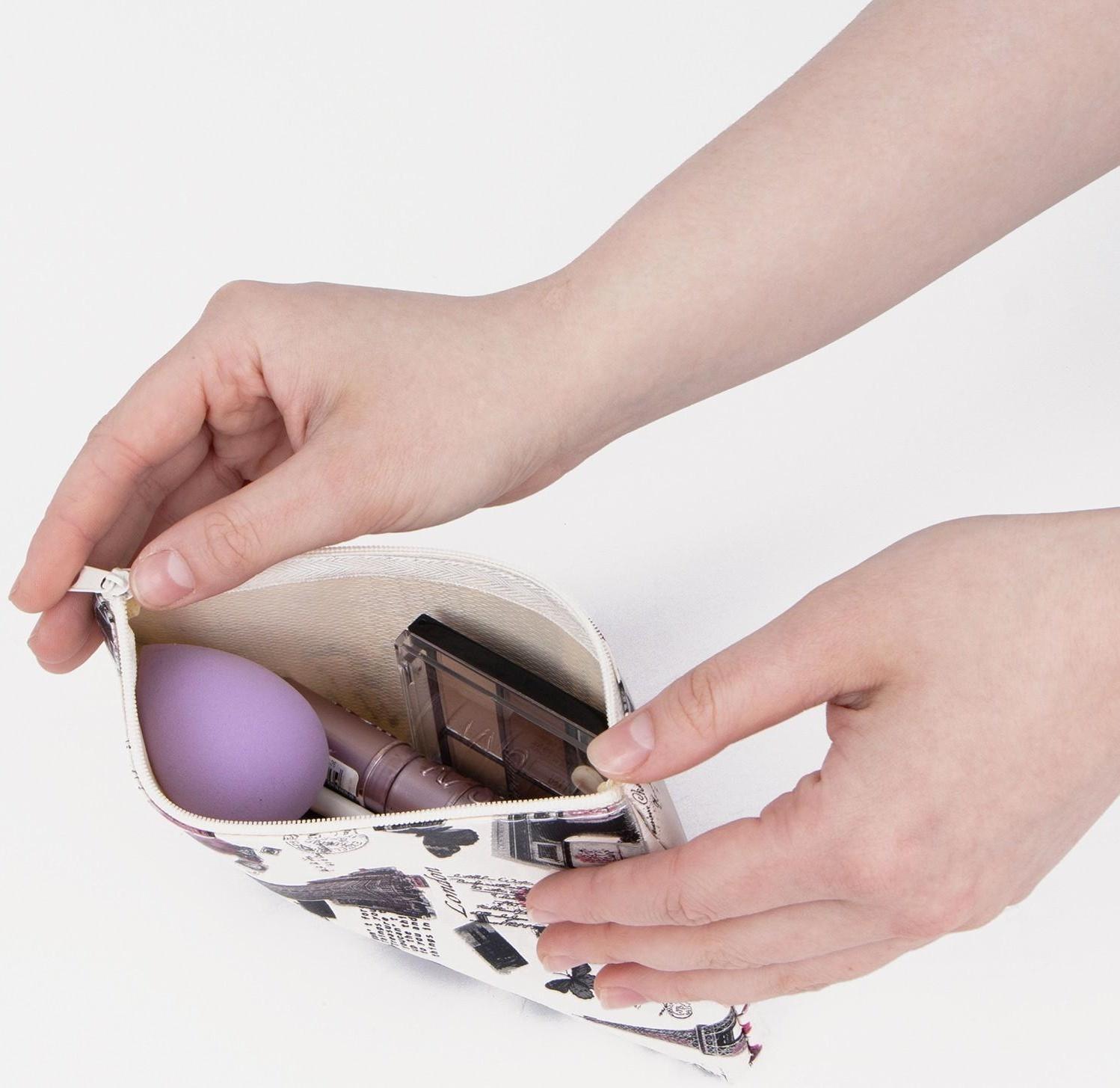 Косметичка на молнии, цвет бежевый