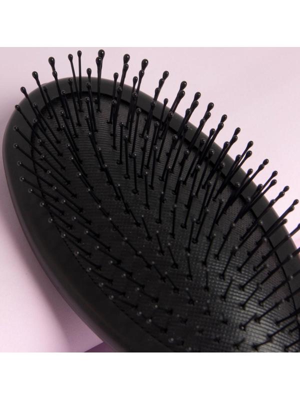 Расчёска массажная, 22 × 6,5 см, цвет чёрный