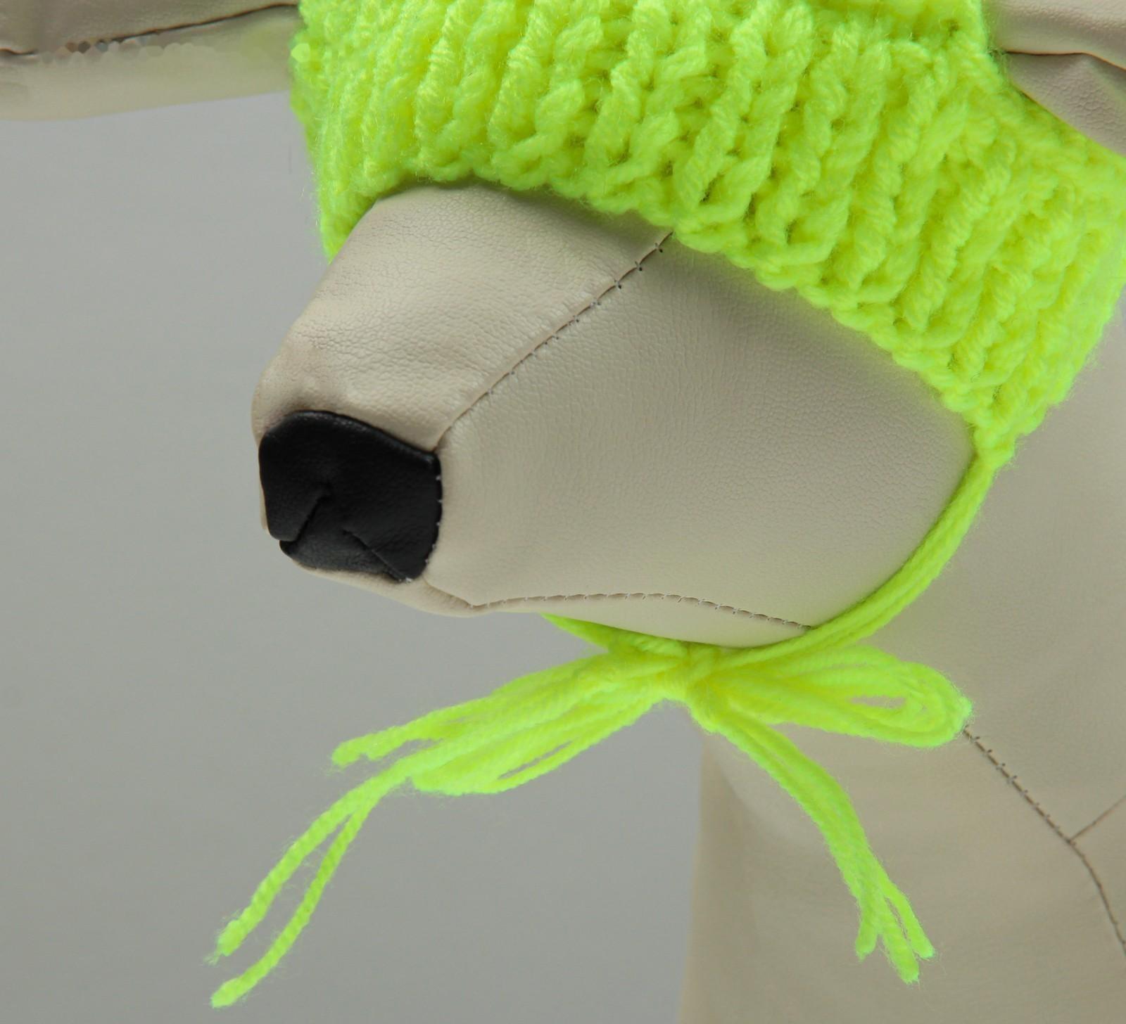 Шапка вязаная для собак, с помпоном, M-L (объем головы 28 см, высота 9 см), микс