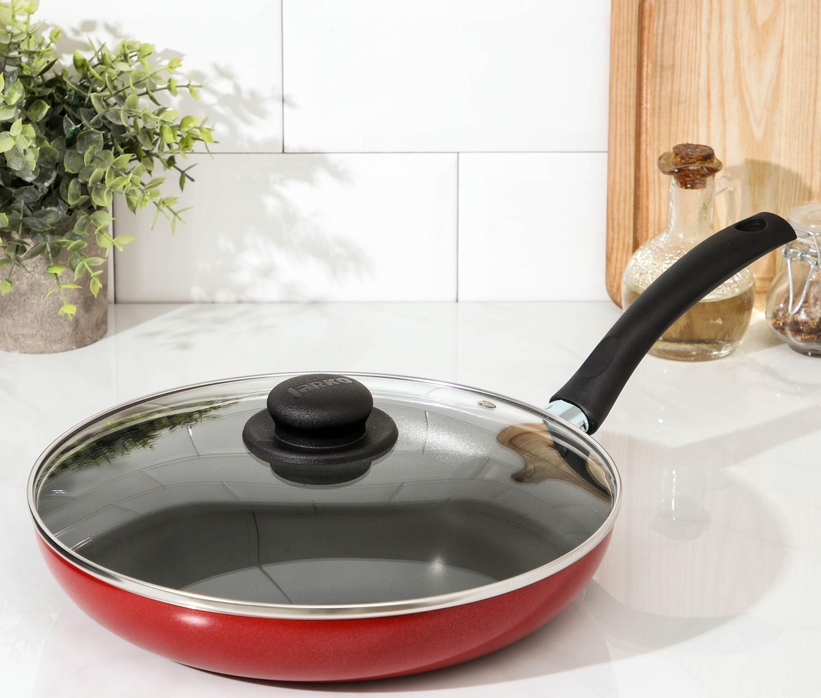 Сковорода Blaze, d=28 см, стеклянная крышка, антипригарное покрытие, цвет красный