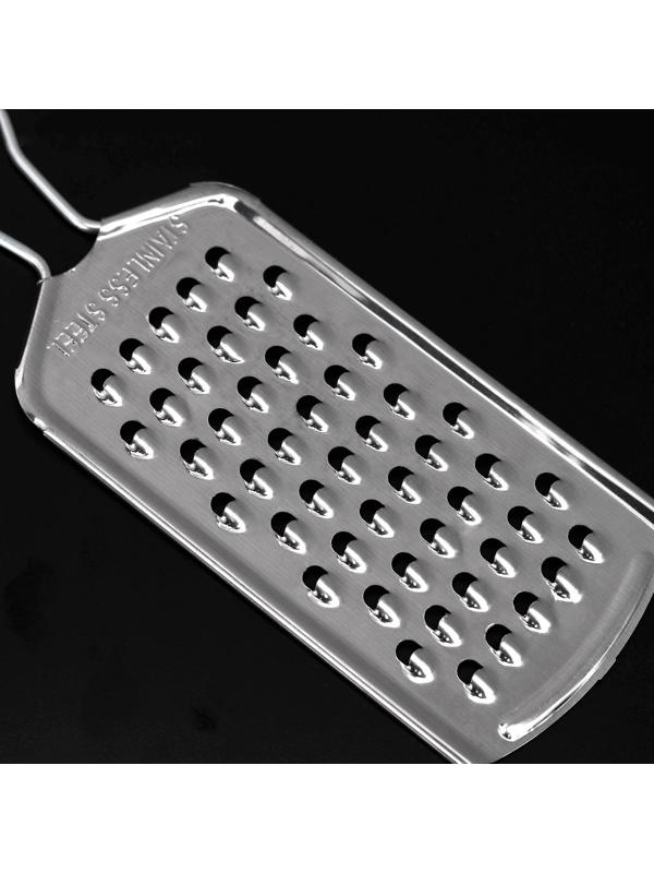 Тёрка с ручкой Доляна «Помощник», 21×5,5 см, средняя, цвет серебряный