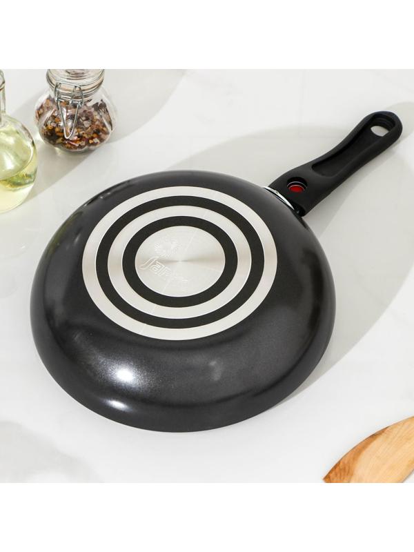 Сковорода Forever, d=22 см, съёмная ручка, стеклянная крышка, антипригарное покрытие, цвет чёрный