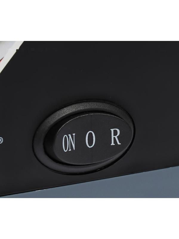 Мясорубка электрическая Centek CT-1609, 1550 Вт, реверс, 2 диска, черная