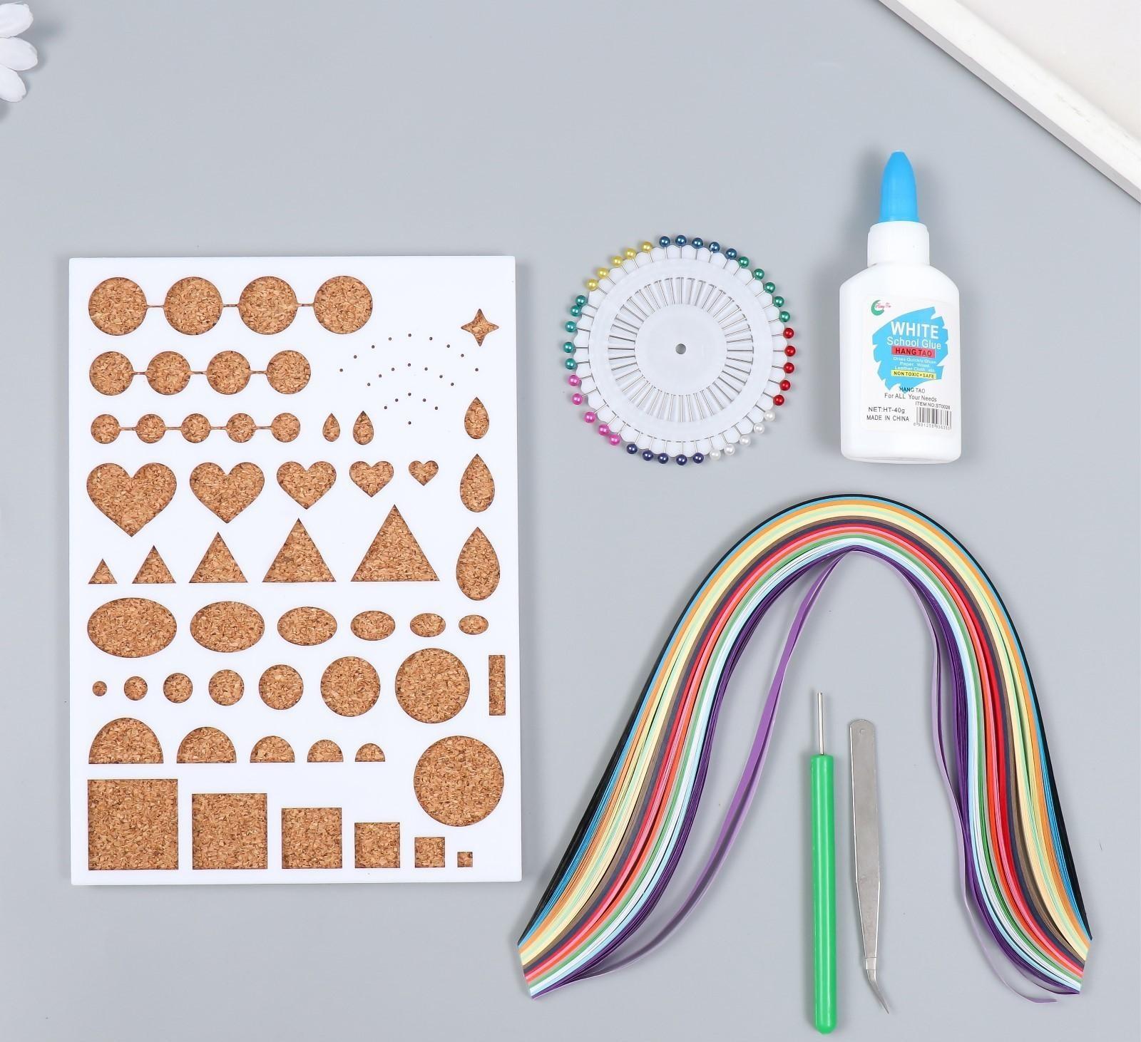 Набор инструментов для квиллинга(170 пол.0,5см, клей,иголки,линейка,пинцет,ин.д/кв.) 21х30см