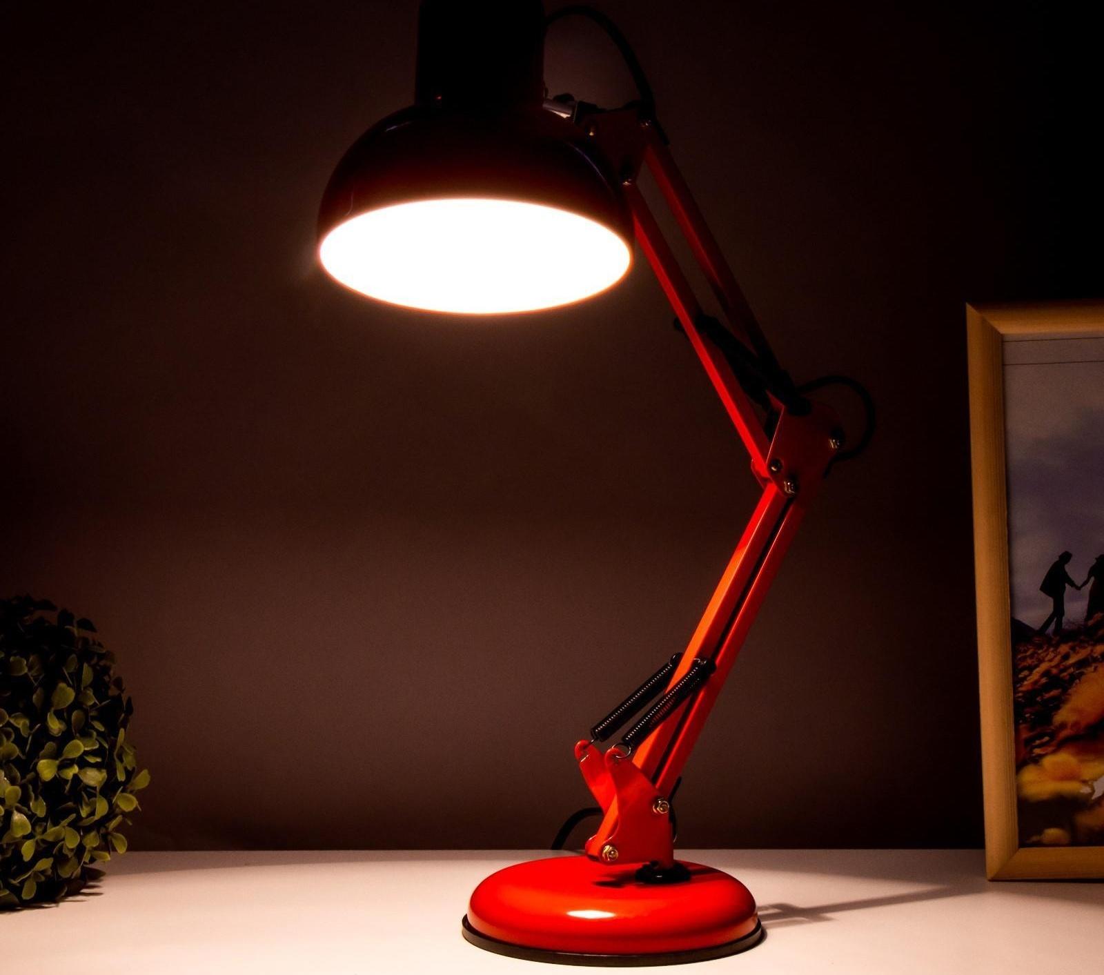 Лампа настольная 810 