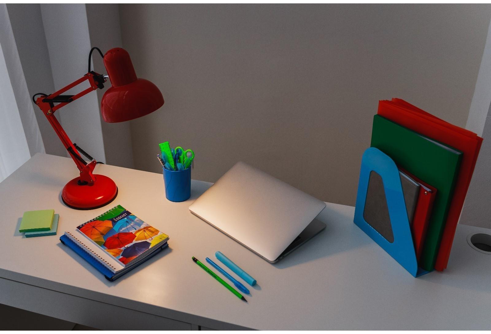 Лампа настольная 810 