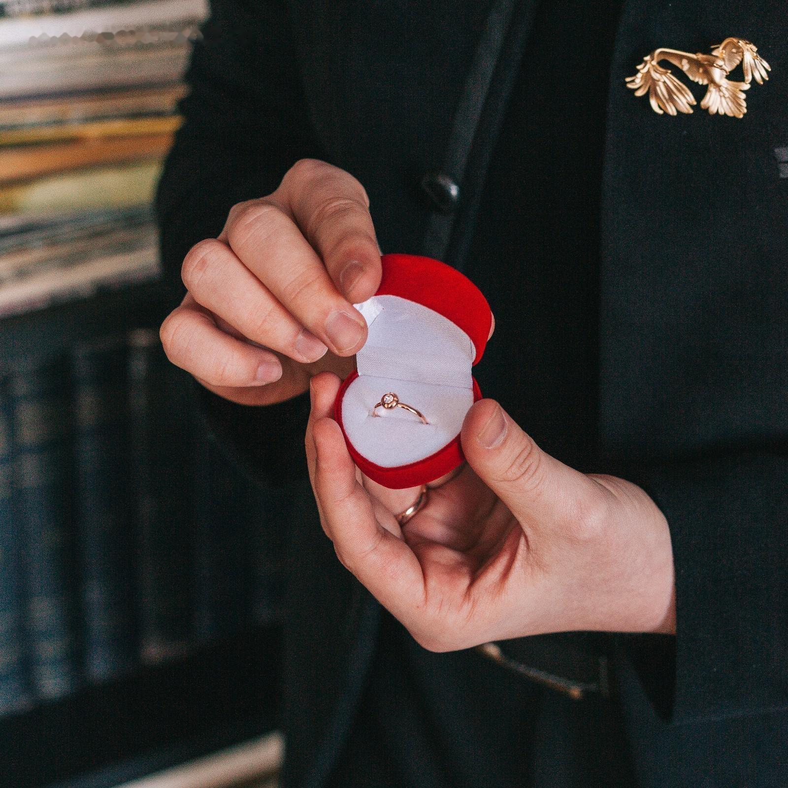 Футляр бархатный под кольцо 