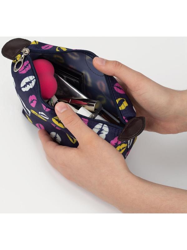 Косметичка на молнии, цвет синий