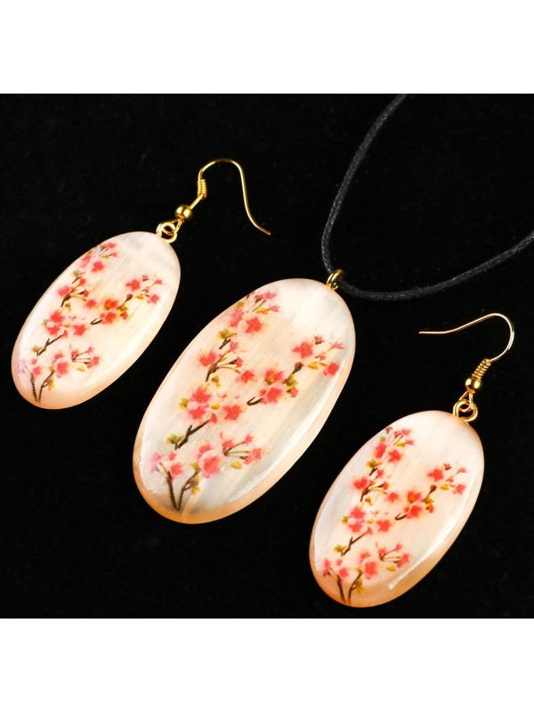 Набор: кулон и серьги «Сакура», селенит