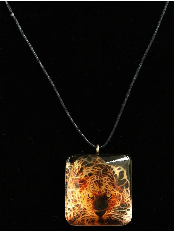 Кулон «Леопард», селенит