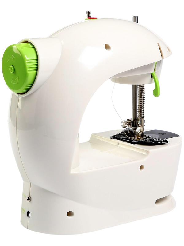 Швейная машинка FIRST FA-5700, 1 операция, полуавтомат, от батареек/сети, бело-зелёная