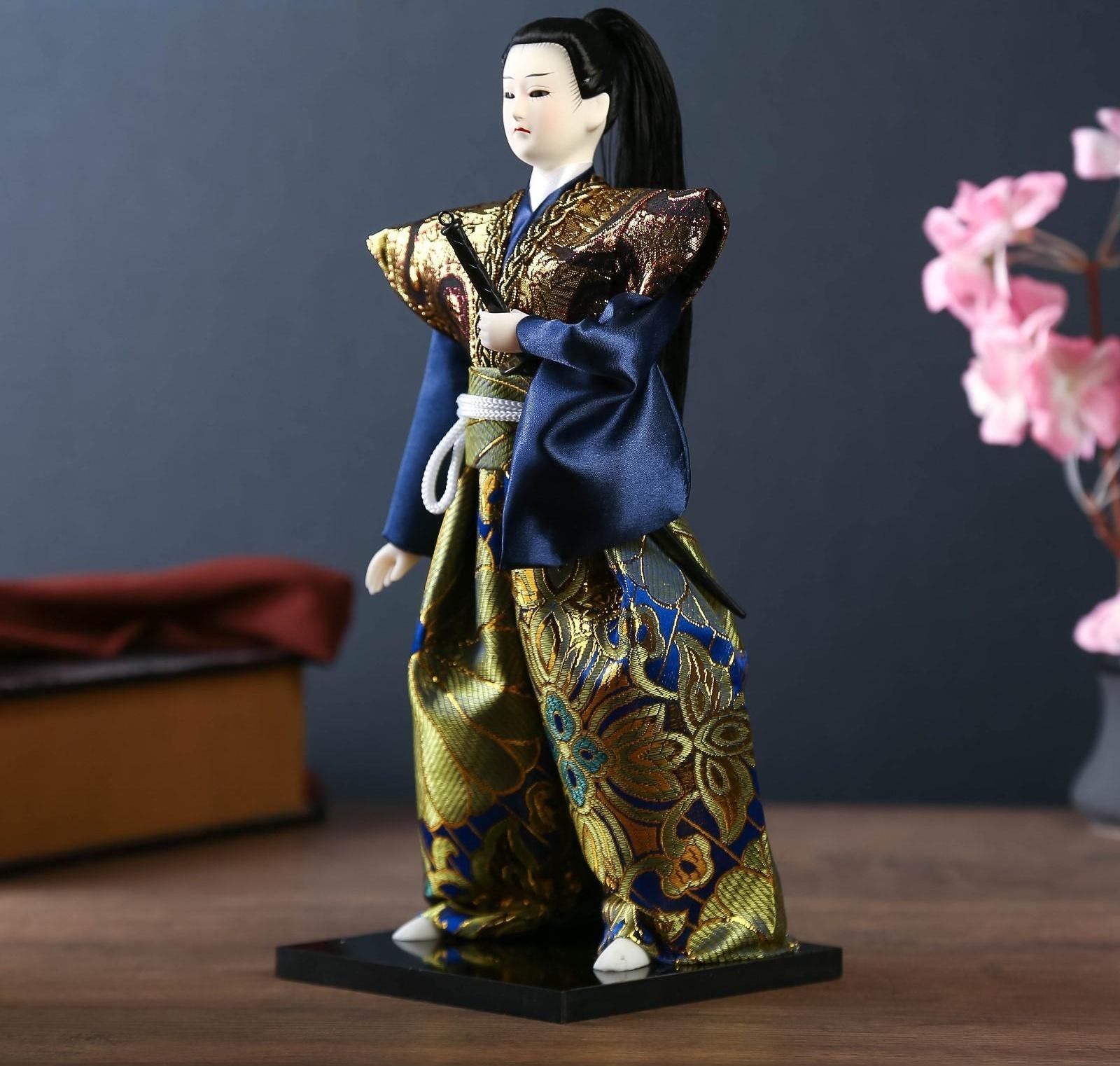 Кукла коллекционная 