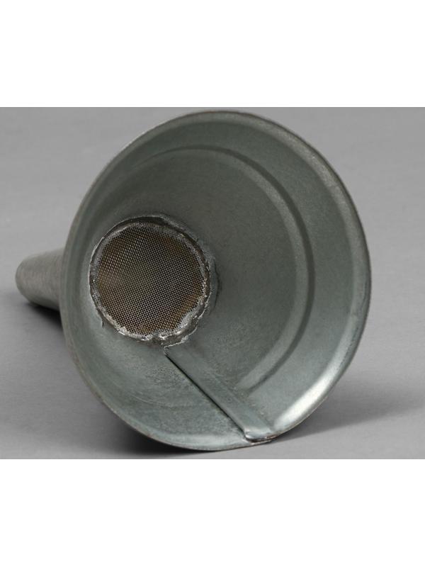 Воронка, d = 9.5 см, для бензоинструмента и триммеров, малая, металл