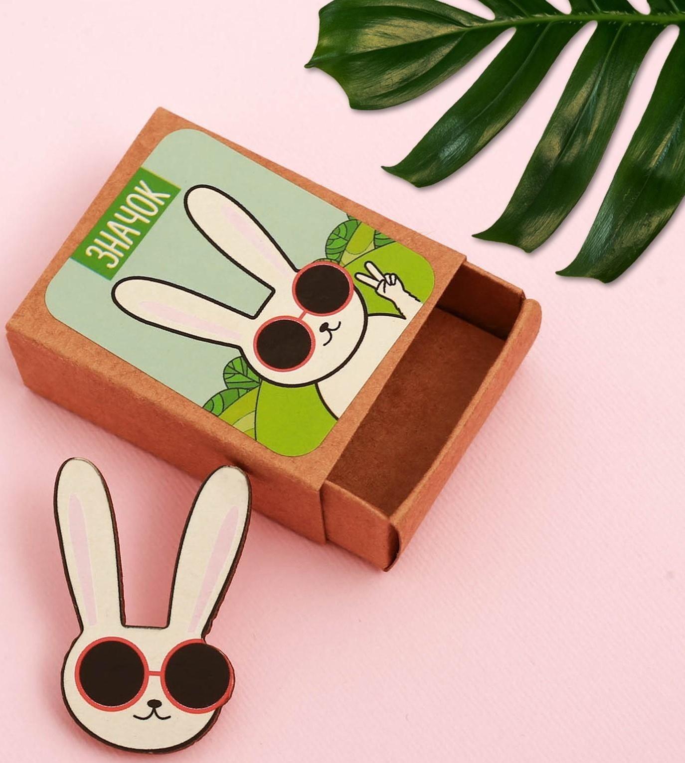 Значок в коробочке «Заяц» 5 х 4 см