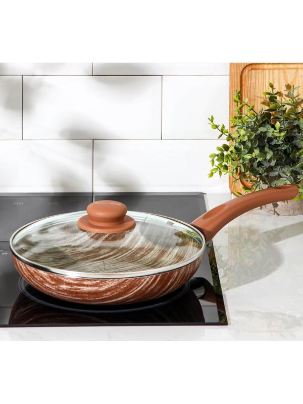 Сковорода глубокая Kantry, d=24 см, стеклянная крышка, пластиковая ручка, антипригарное покрытие, цвет коричневый