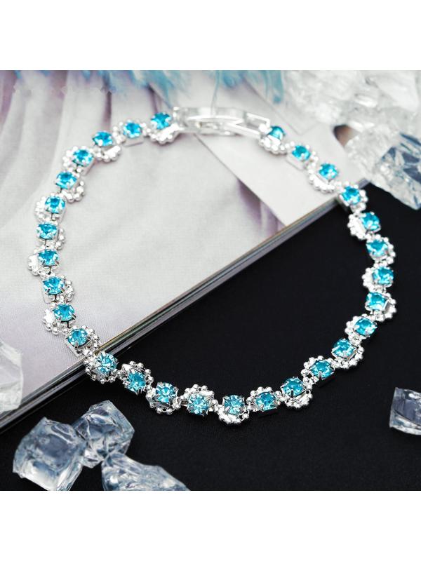 Браслет со стразами 