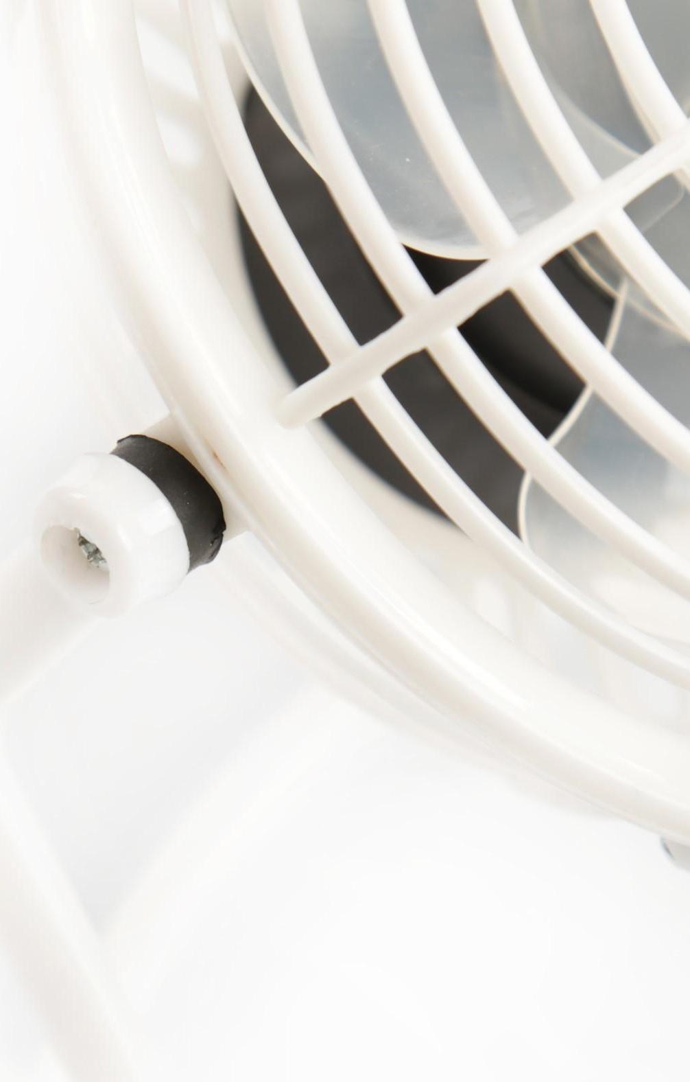 Вентилятор ENERGY EN-0604, настольный, 2.5 Вт, 1 скорость, пластик, белый